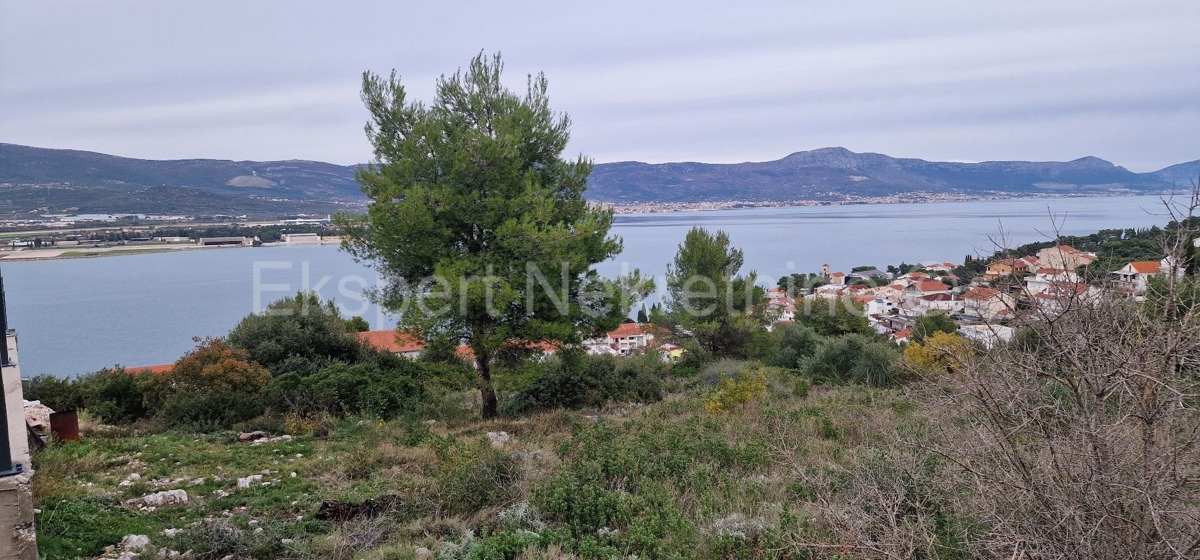 Trogir, Mastrnika, building plot 1200 m2, open sea view