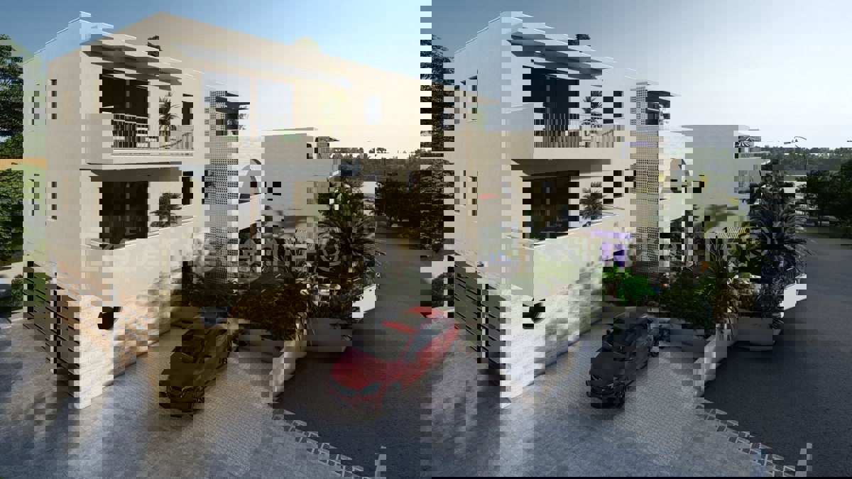 Ciovo, Slatine 1-bedroom apartment 55 m2 + garden 120 m2, only 70 m from the sea