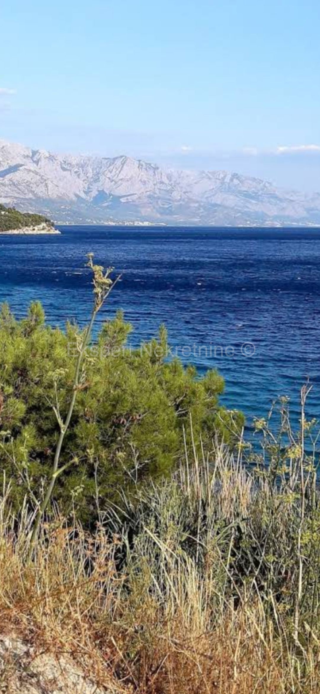 Omiš, Rogoznica - terreno edificabile 1249m2, vicino al mare