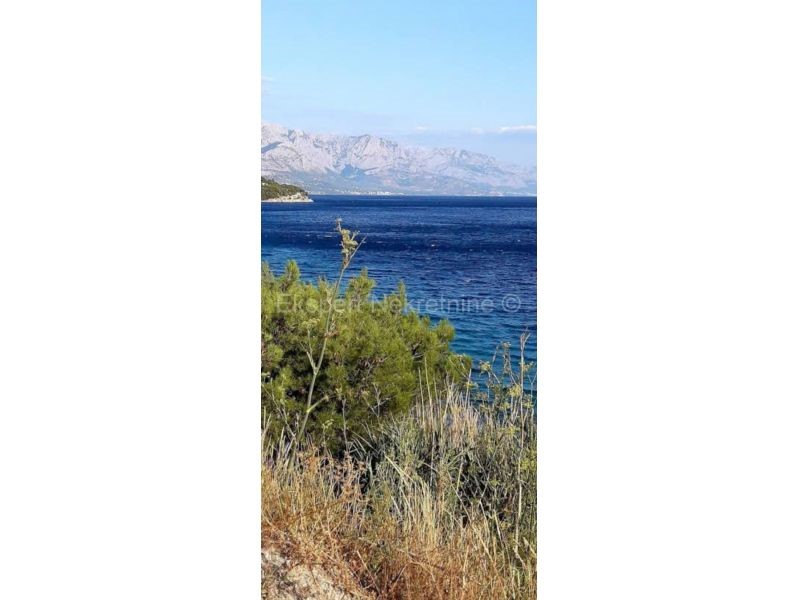 Omiš, Rogoznica - terreno edificabile 1249m2, vicino al mare