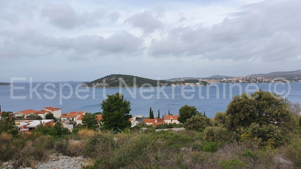 Rogoznica, Ljoljinica, Građev. terreno 1766 m2, 120 m dal mare, vista