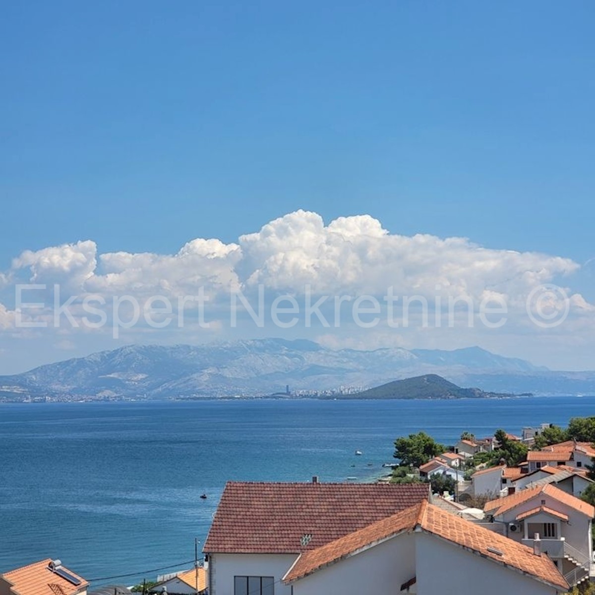 Trogir, Arbanija, casa non finita su 5 piani, 498 m2, vista mare