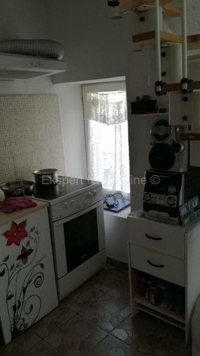 Trogir, casa in pietra a più piani di 120m2 nel centro storico