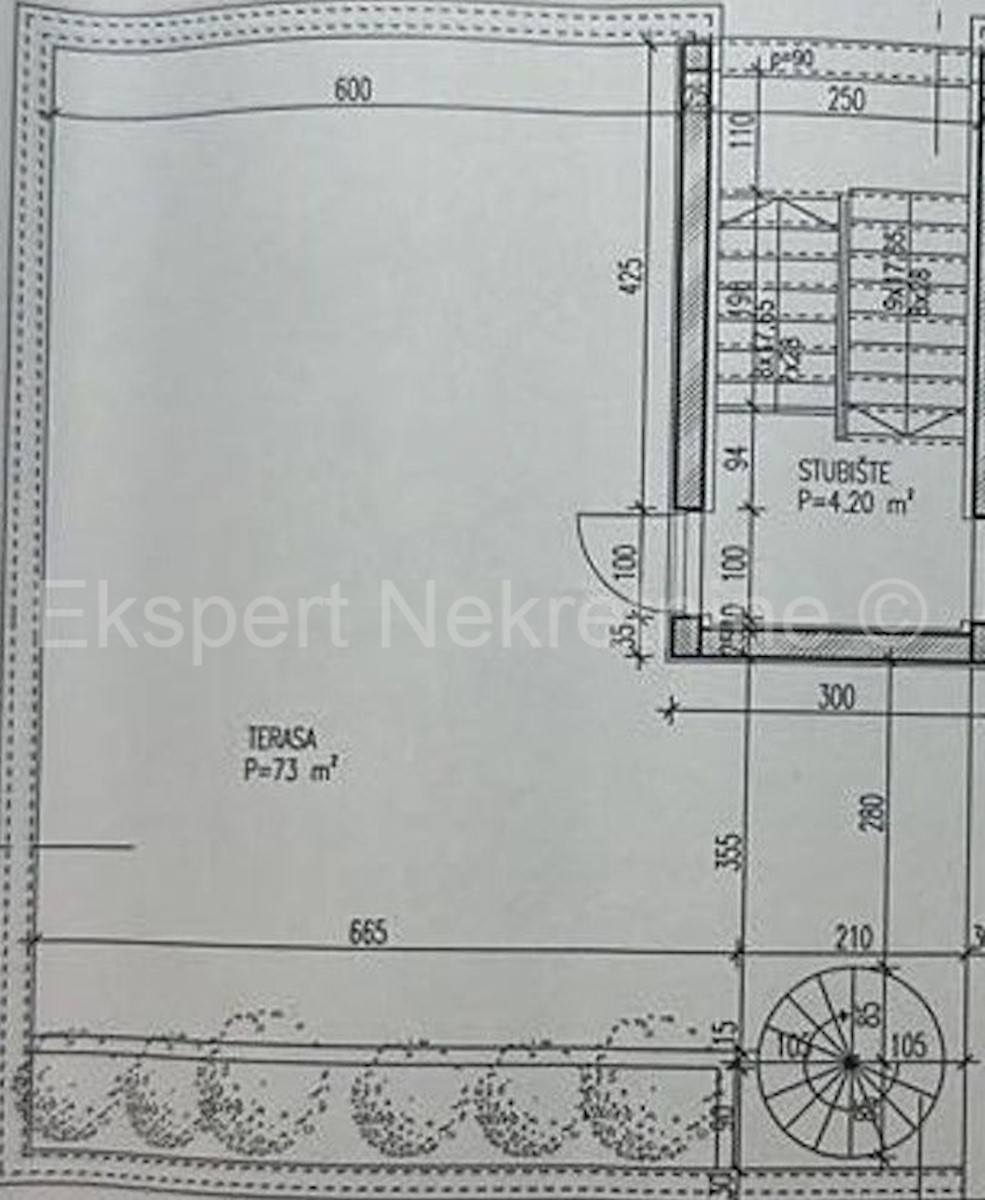 Trogir, appartamento con 2 camere da letto 67m2 + terrazza sul tetto (73m2), di nuova costruzione, vicino al centro