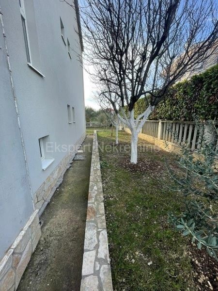 Kaštel Stari, casa indipendente 414m2 con cortile di 500m2 e garage, vista