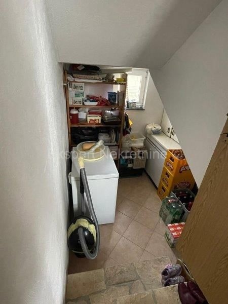 Kaštel Stari, casa indipendente 414m2 con cortile di 500m2 e garage, vista