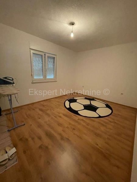Kaštel Stari, casa indipendente 414m2 con cortile di 500m2 e garage, vista