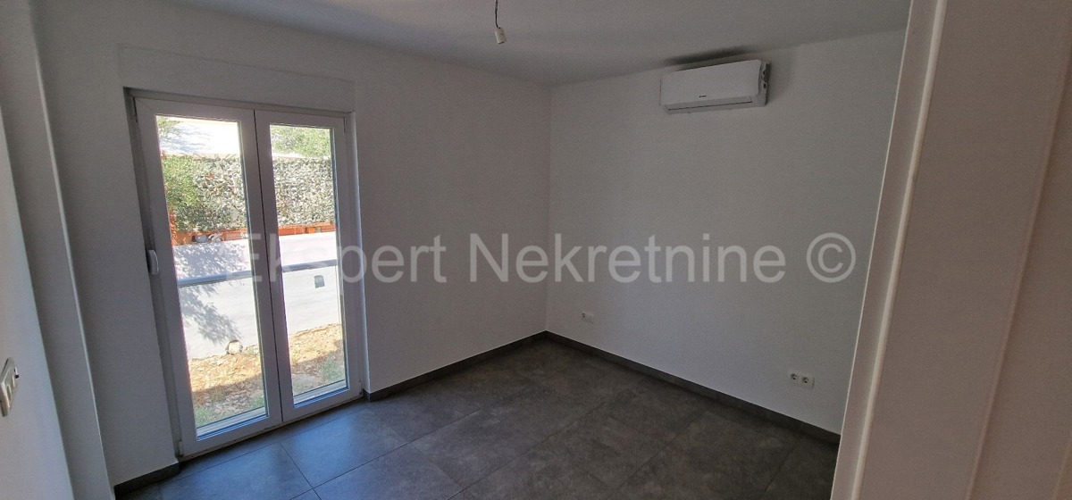 Čiovo, Okrug G., 1 bedroom apartment 54 m2, large terrace, new construction, view