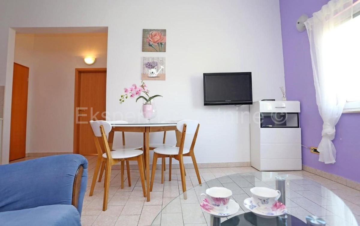 Spalato, Sirobuja, casa indipendente 320m2 con piscina e garage, 750 metri dal mare