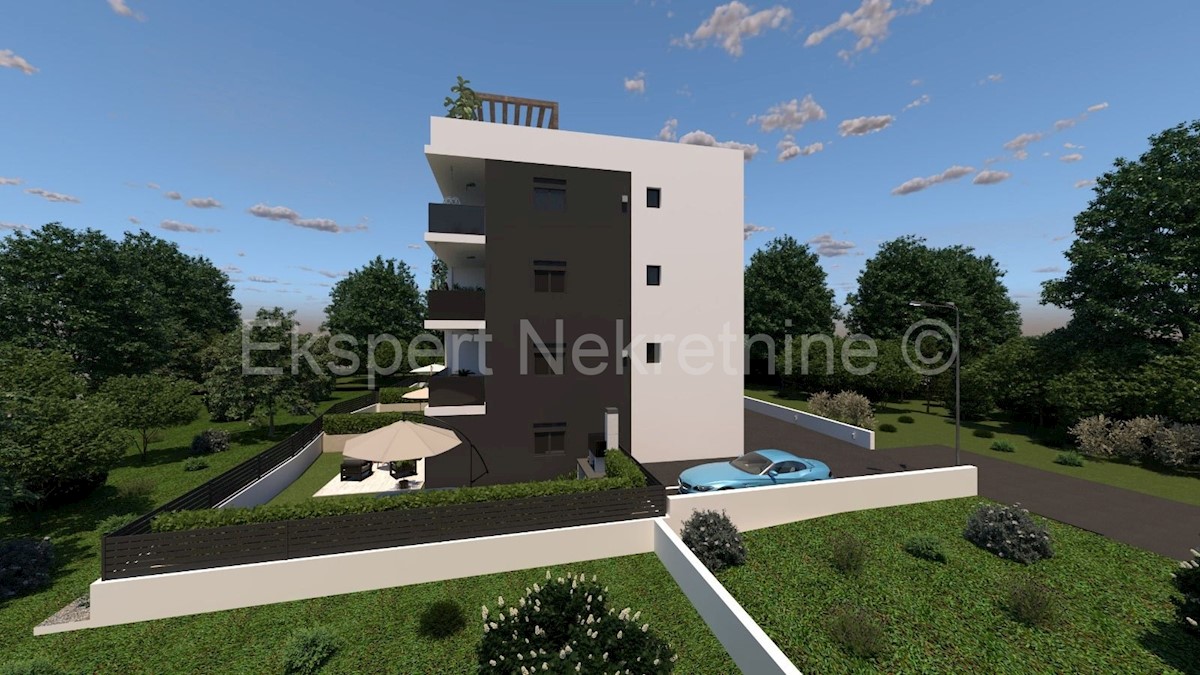 Čiovo, Okrug.G., appartamento monolocale 40.68m2 con giardino 105m2 con posto auto