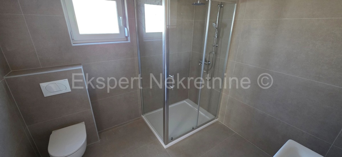 Seget Vranjica, appartamento di 3 locali 129 m2 con vista mare, di nuova costruzione