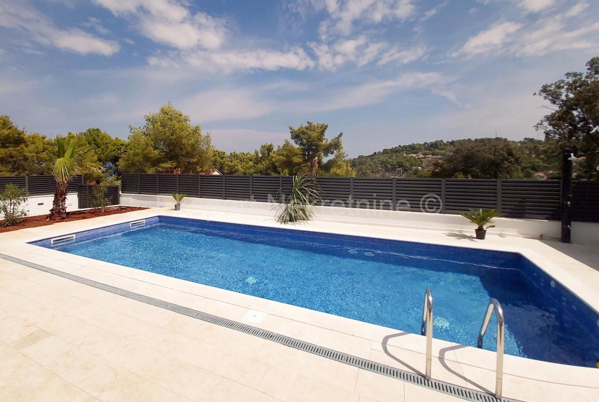 Solta, Grohote, villa di lusso con piscina, a 90 metri dal mare con vista sul mare