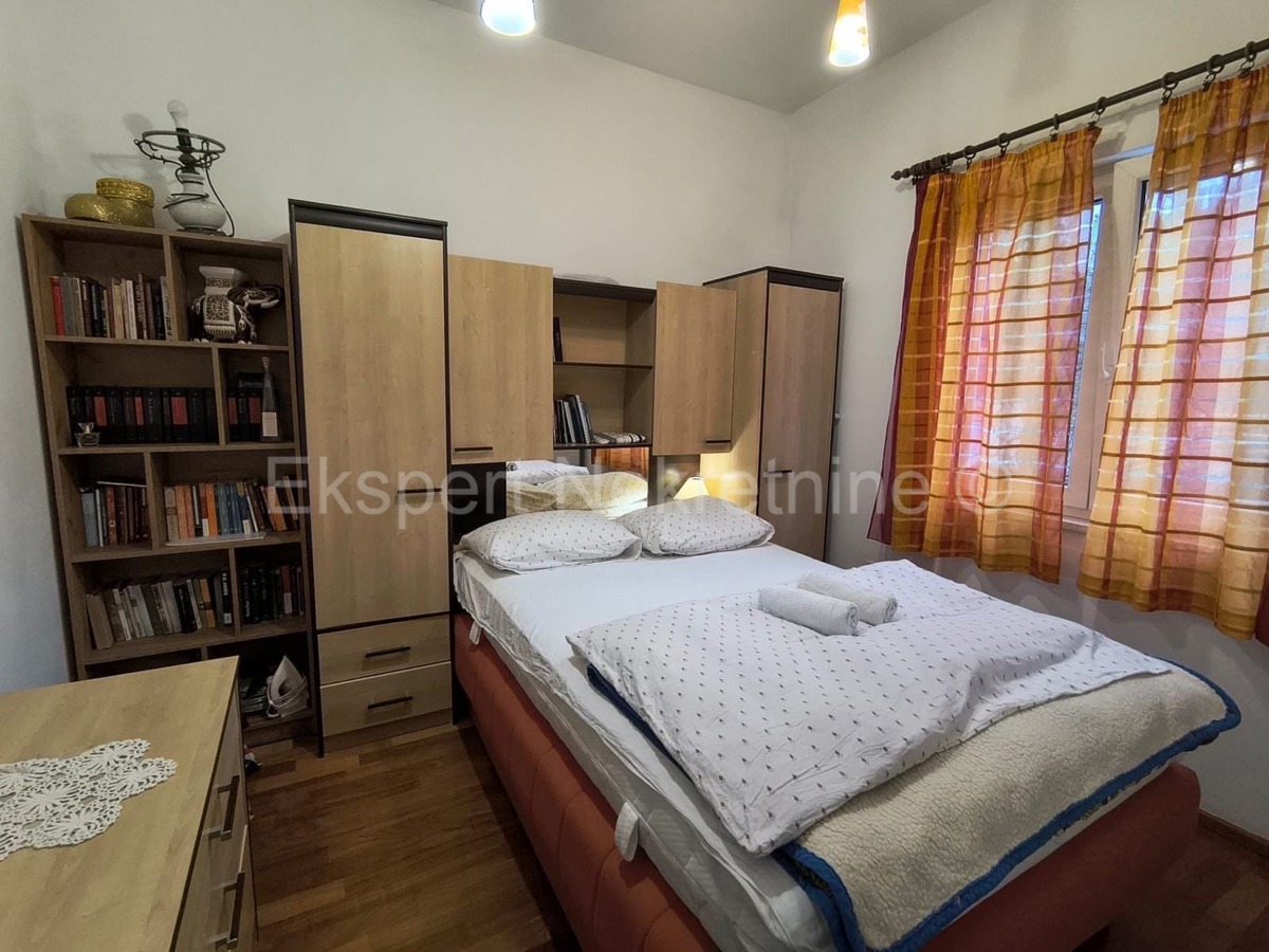 Spalato, Duilovo, appartamento con una camera da letto 33m2 con posto auto coperto