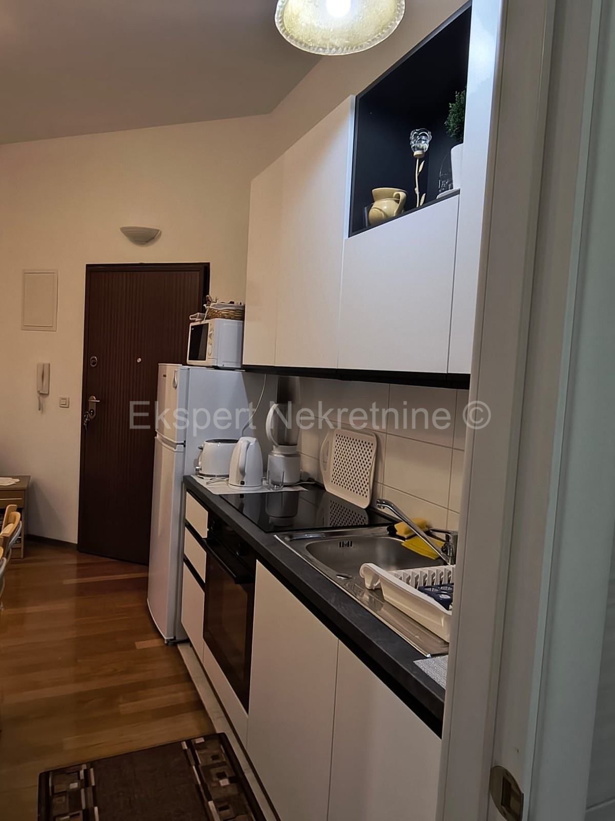 Spalato, Duilovo, appartamento con una camera da letto 33m2 con posto auto coperto