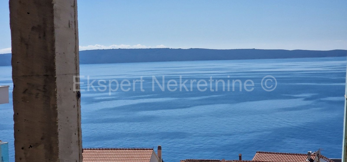 Čiovo, Okrug G., 3-bedroom apartment 114m2 + garden 202m2 + private pool 19m2