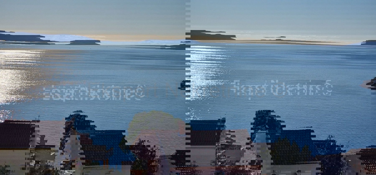 Čiovo, Okrug G., 3-bedroom apartment 114m2 + garden 202m2 + private pool 19m2