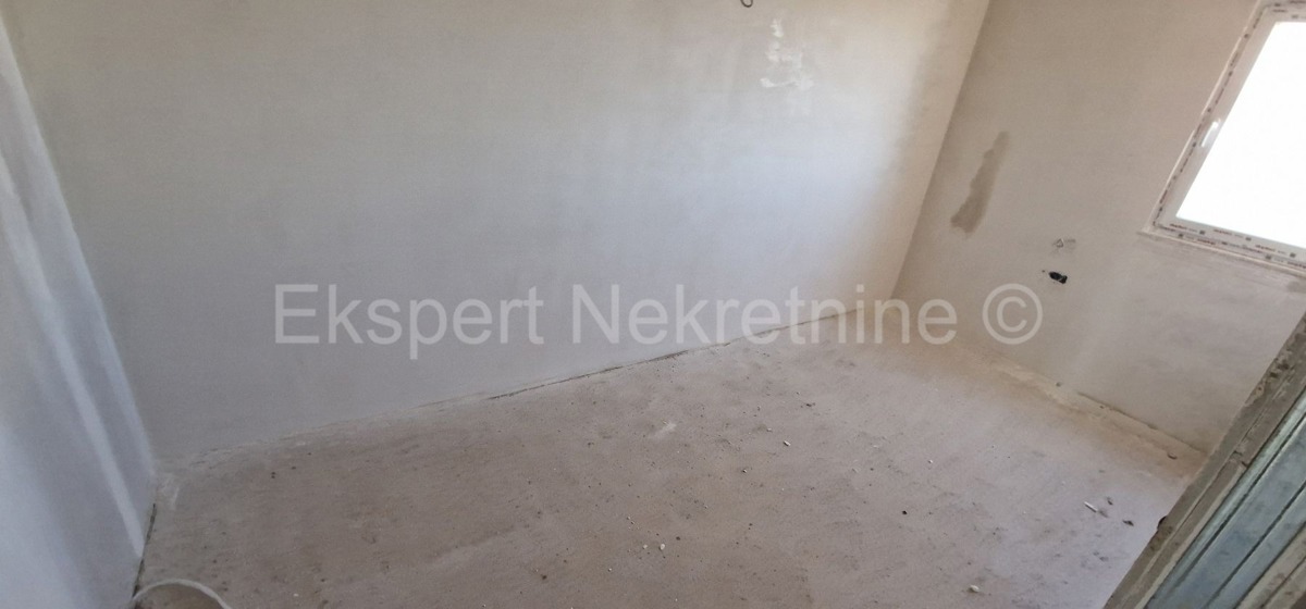 Seget D., penthouse 108 m2, new building, elevator, sea view