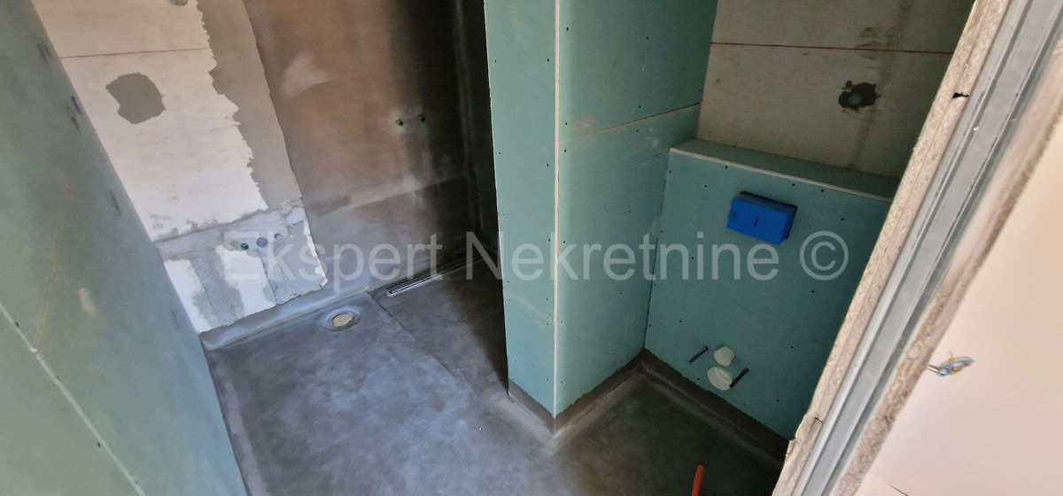 Seget D., penthouse 108 m2, new building, elevator, sea view