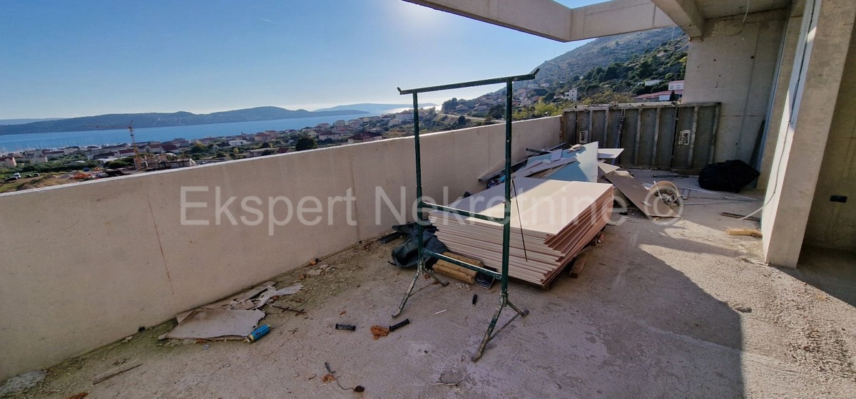 Seget D., penthouse 2-bedroom 98 m2, new building, sea view