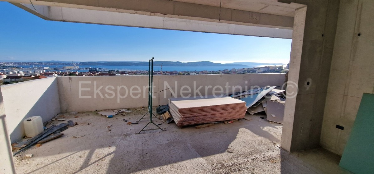 Seget D., penthouse 2-bedroom 98 m2, new building, sea view