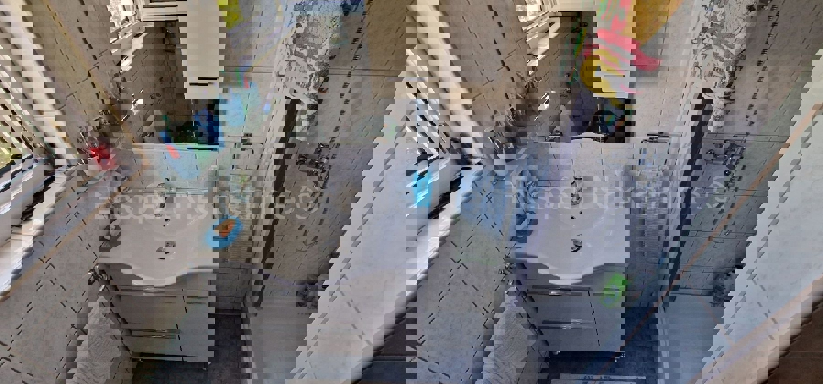 Čiovo, Okrug G. detached house 224 m2, second row from the sea, sea view