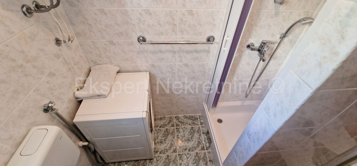 Čiovo, Okrug G. detached house 224 m2, second row from the sea, sea view