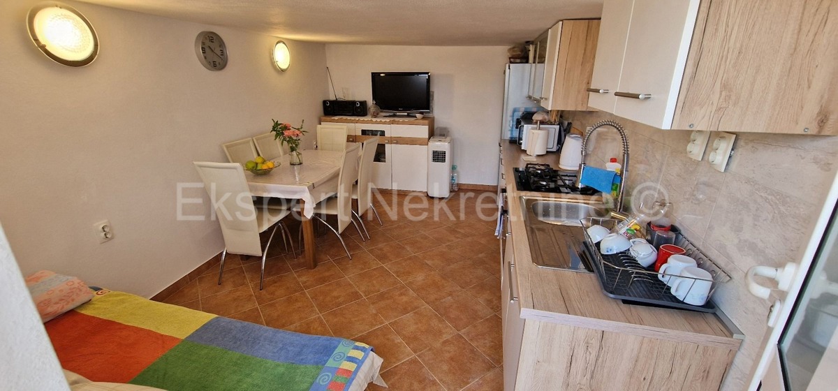 Čiovo, Okrug G. detached house 224 m2, second row from the sea, sea view