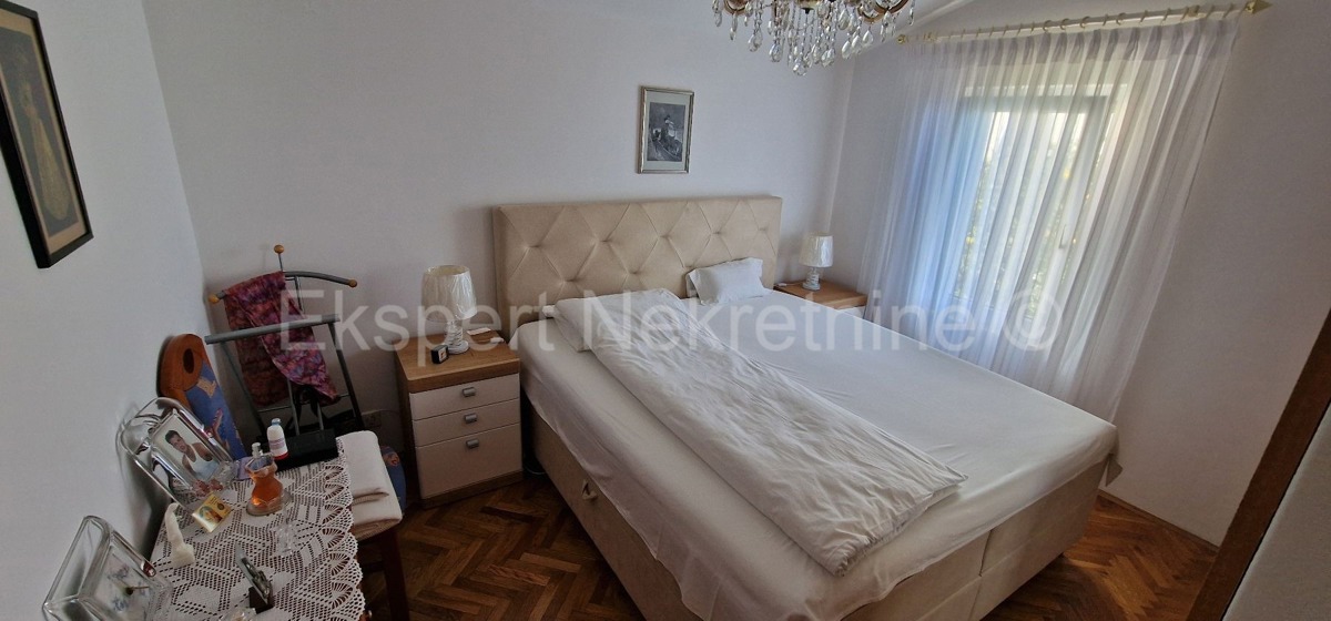 Čiovo, Okrug G. detached house 224 m2, second row from the sea, sea view