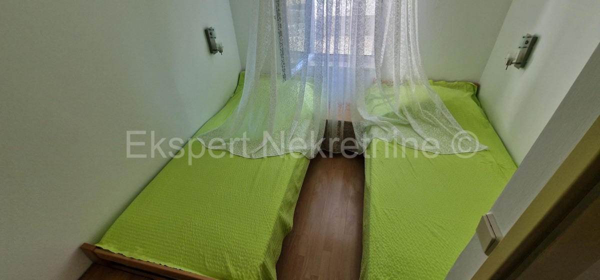 Čiovo, Okrug G. detached house 224 m2, second row from the sea, sea view