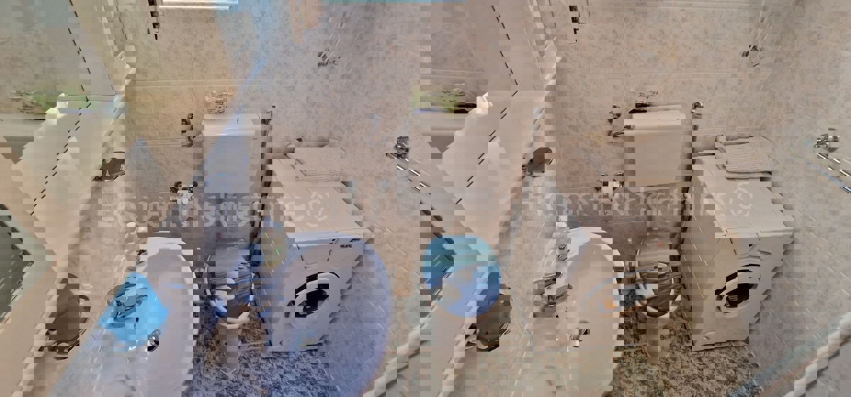 Čiovo, Okrug G. detached house 224 m2, second row from the sea, sea view