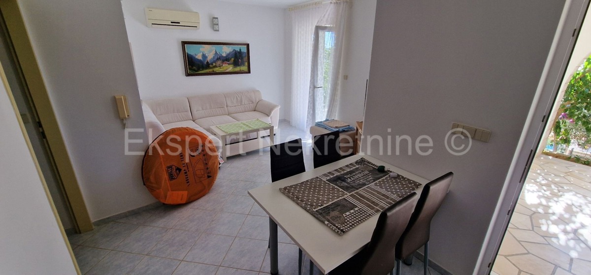 Čiovo, Okrug G. detached house 224 m2, second row from the sea, sea view