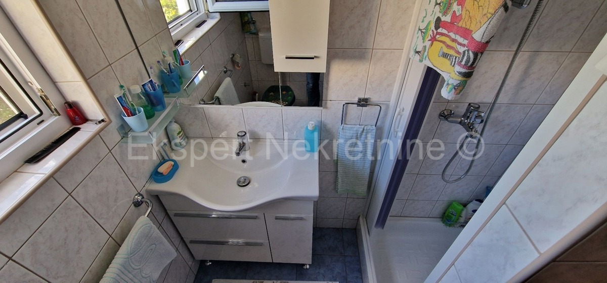 Čiovo, Okrug G. detached house 224 m2, second row from the sea, sea view