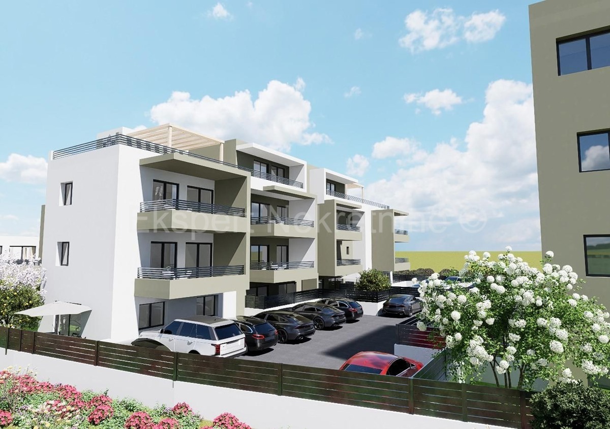 Trogir, penthouse 48 m2 + 54 m2 terrace, 3rd floor, new building, sea view