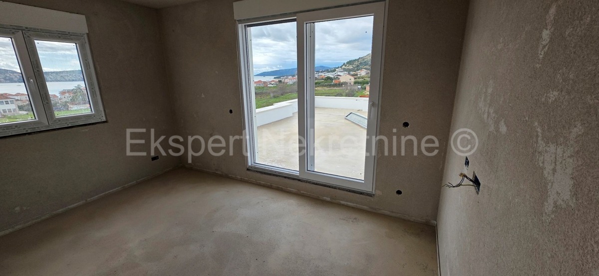 Seget D., penthouse 59 m2 + 47 m2 terrace, new building, sea view, soon