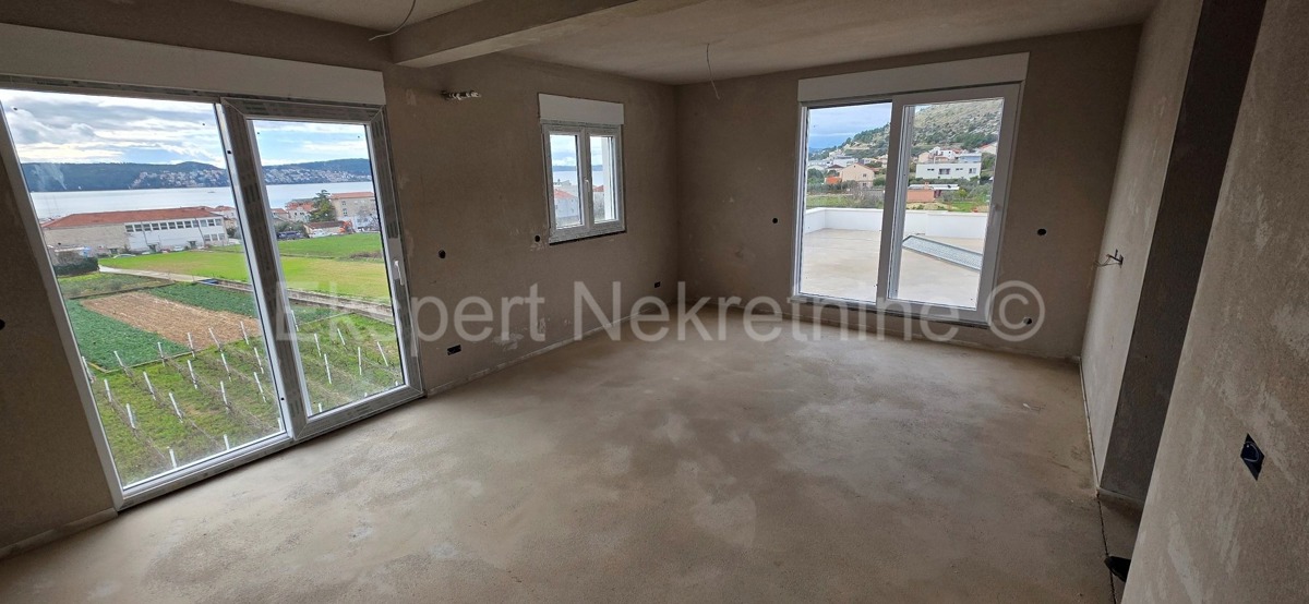 Seget D., penthouse 59 m2 + 47 m2 terrace, new building, sea view, soon