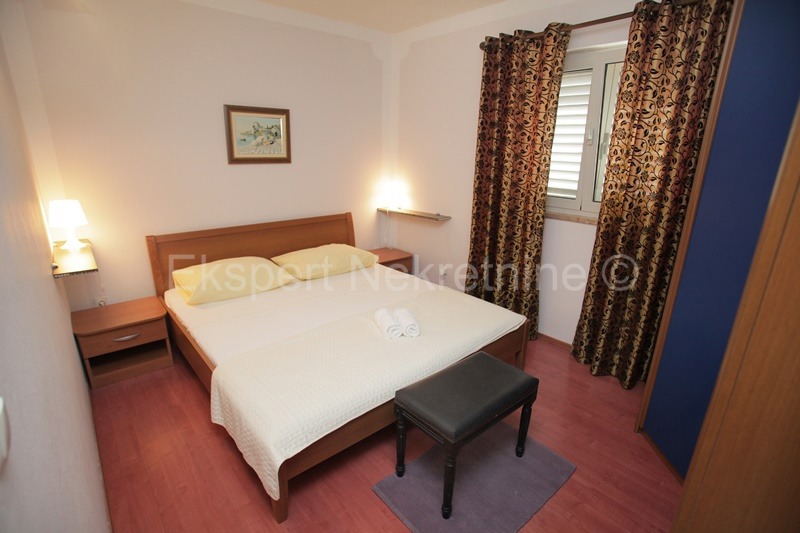 Čiovo,Okrug G., casa indipendente di 280 m2 con ampio giardino