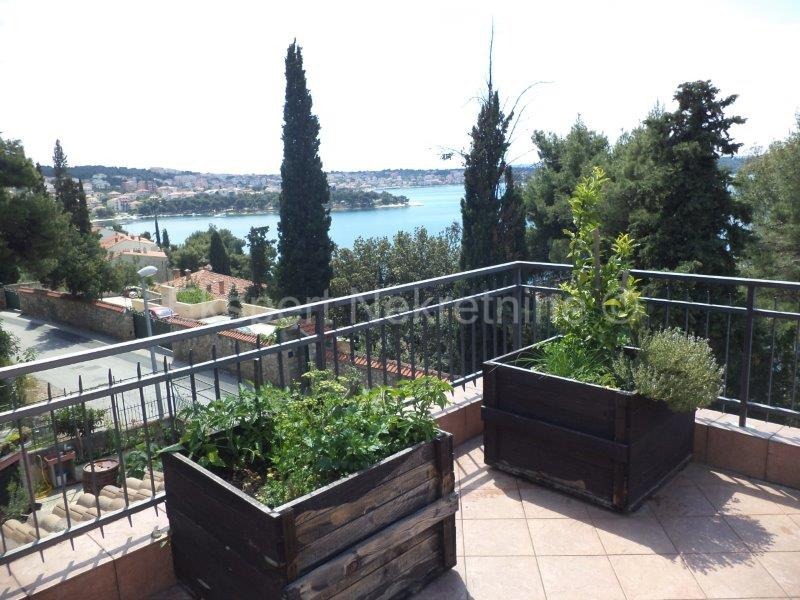 Trogir, Saldun, casa indipendente 133 m2, di nuova costruzione, vista