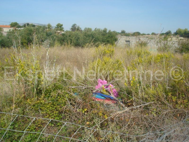 Spalato, Duilovo terreno edificabile di 1421 m2 a scopo turistico