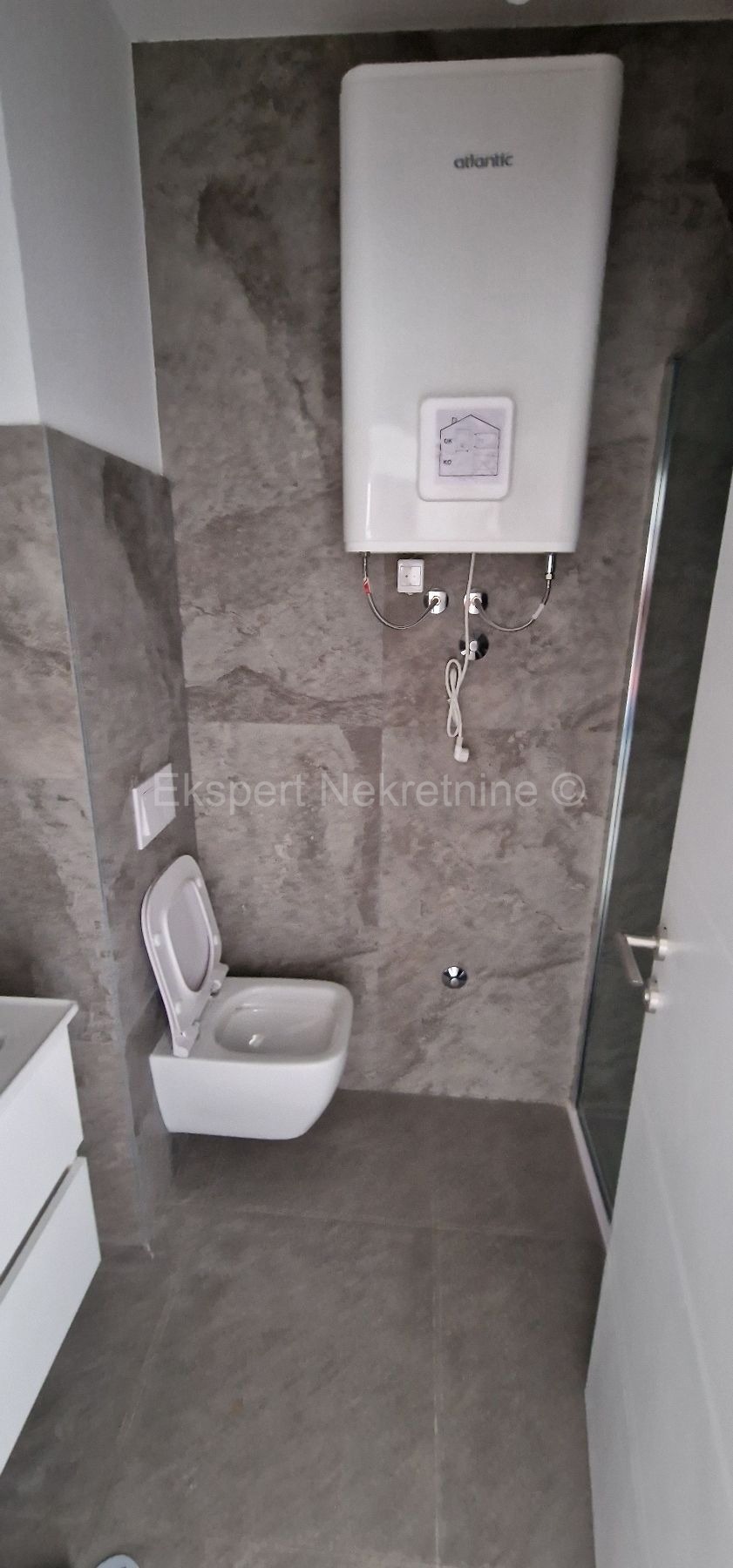 Čiovo,Okrug G., small 2-bedroom apartment 58m2, garden, large terrace, new building
