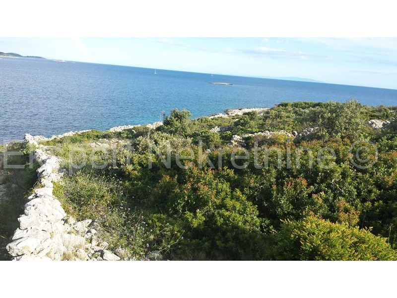 Rogoznica, Stivašnica, campo. piano terra 2755m2, prima fila al mare!