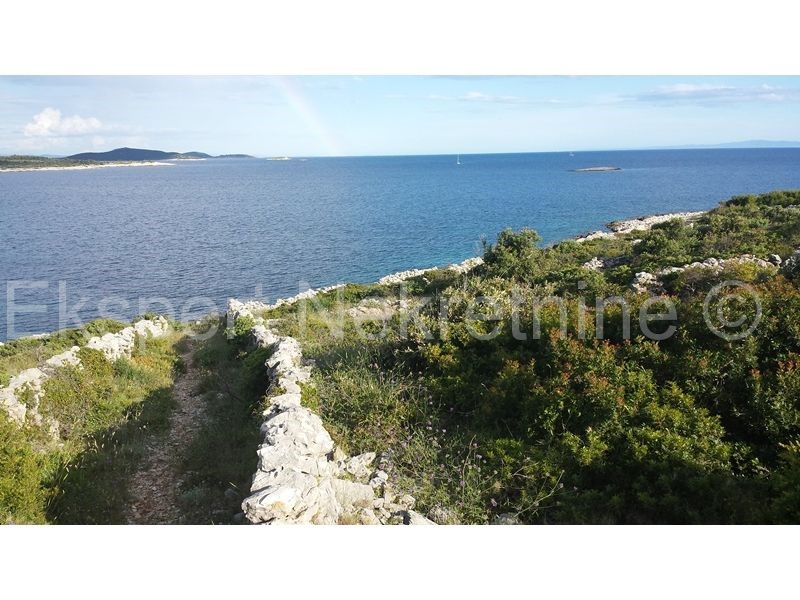 Rogoznica, Stivašnica, campo. piano terra 2755m2, prima fila al mare!