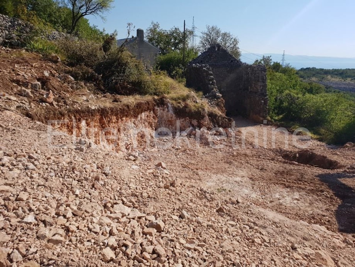 Hreljin - ottimo terreno edificabile con vista sul mare