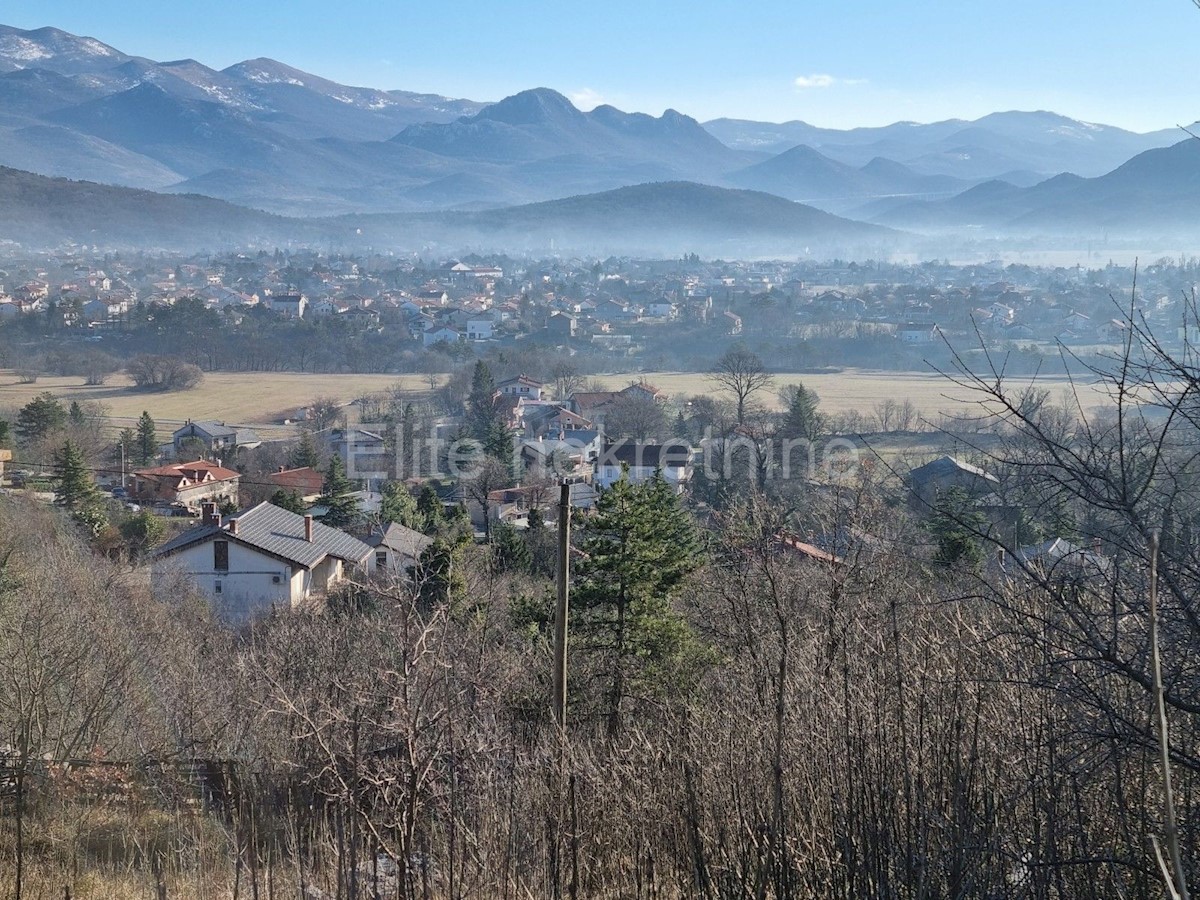 Jelenje - terreno con vista panoramica su Grobničko polje