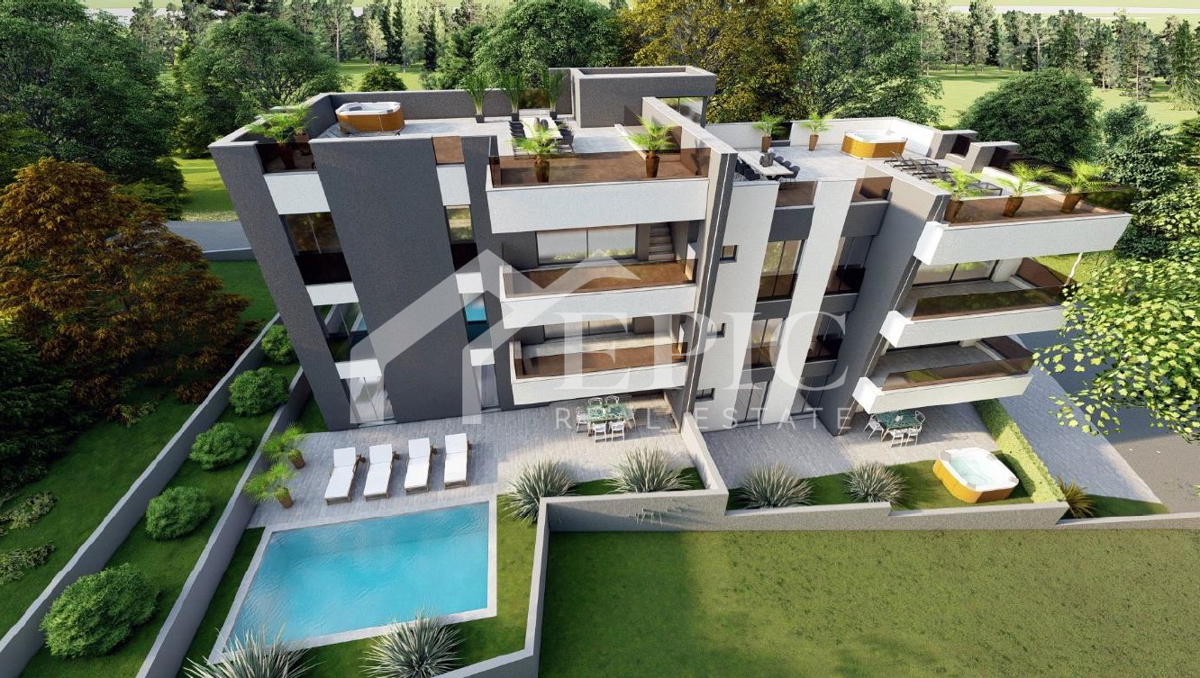 APPARTAMENTO CON TERRAZZA SUL TETTO E VISTA MARE