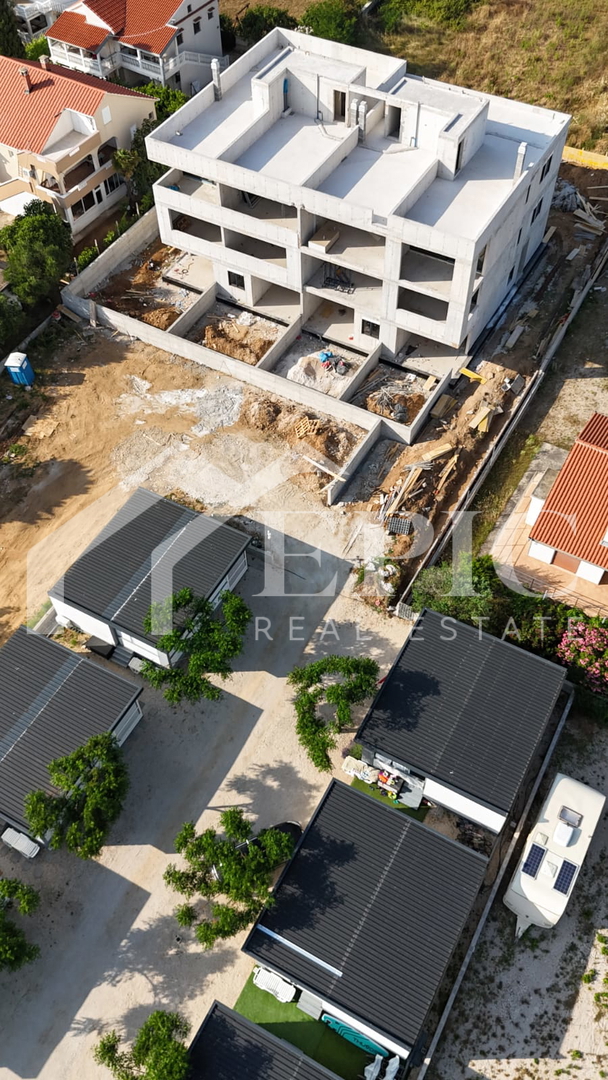 PRIVLAKA, APPARTAMENTO MODERNO AL PIANO TERRA DI NUOVA COSTRUZIONE