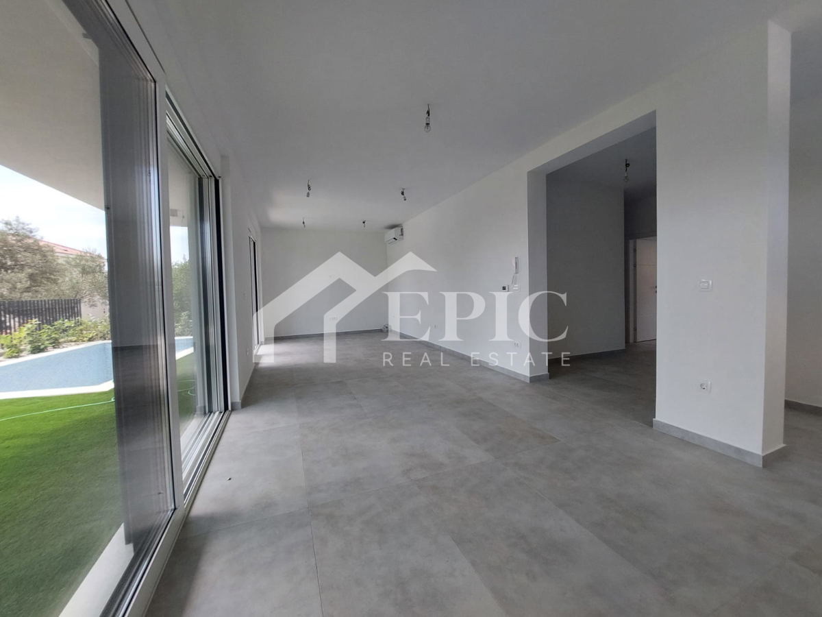 KOŽINO, ZADAR - APPARTAMENTO TRILOCALE CON PISCINA