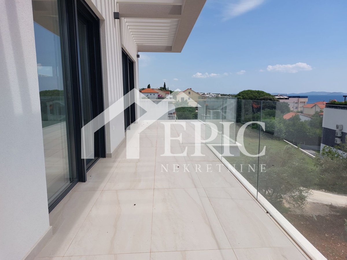 KOŽINO, ZADAR - APPARTAMENTO TRILOCALE CON TERRAZZA PANORAMICA