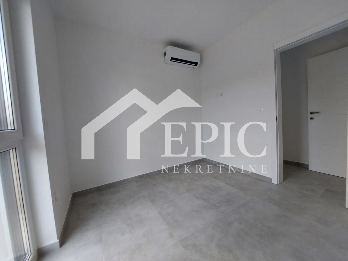 KOŽINO, ZADAR - APPARTAMENTO TRILOCALE CON TERRAZZA PANORAMICA