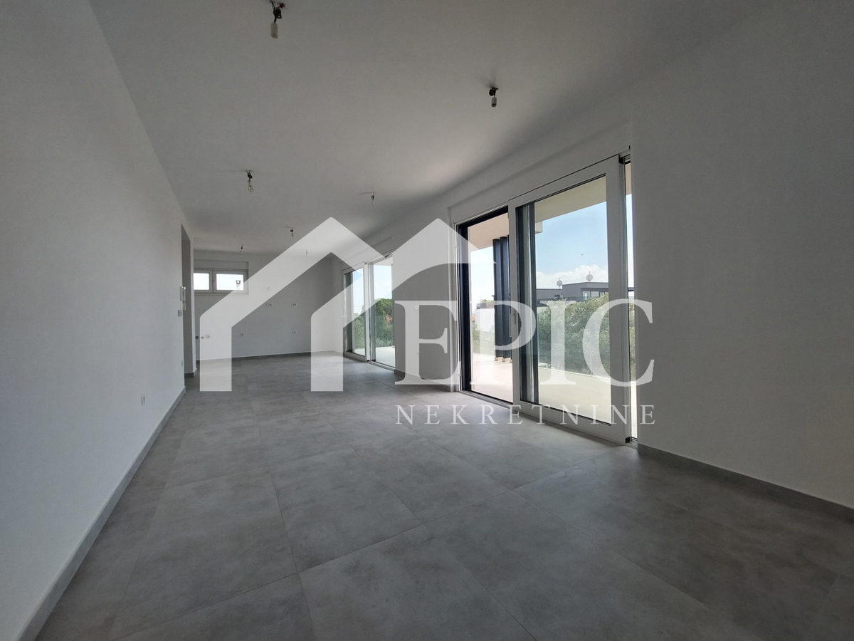 KOŽINO, ZADAR - APPARTAMENTO TRILOCALE CON TERRAZZA PANORAMICA