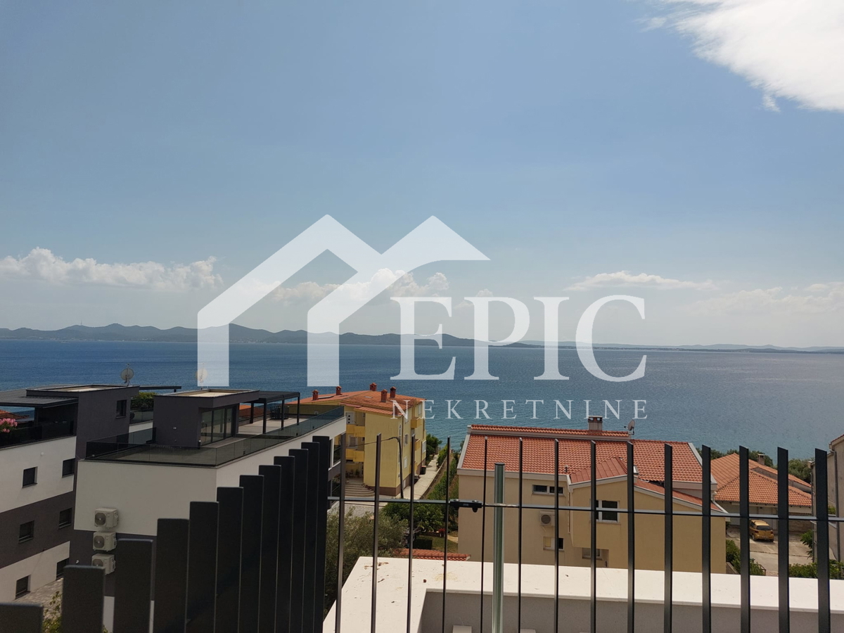 KOŽINO, ZADAR - APPARTAMENTO TRILOCALE CON TERRAZZA PANORAMICA